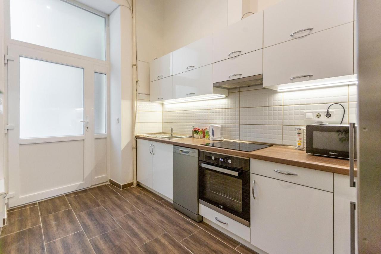 Cozy & Pleasant Homes In The Heart Of Appartement Boedapest