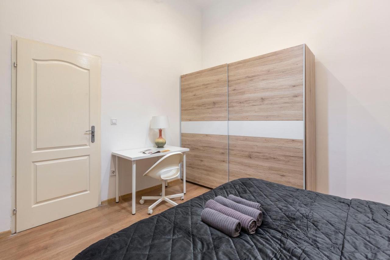 Cozy & Pleasant Homes In The Heart Of Appartement Boedapest
